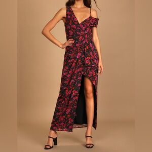 NWT Lulu’s Draped Floral Dress